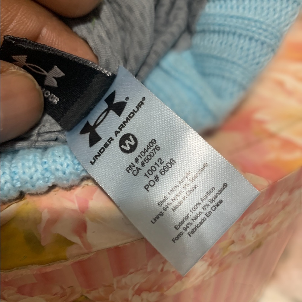 Under Amour Hat! - image 6